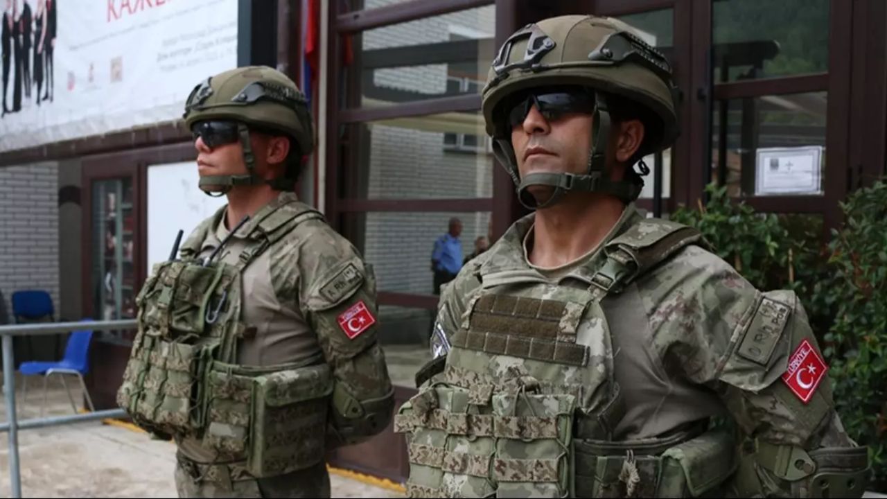 Kosova'da Mehmetçik güvenliği güçlendirdi