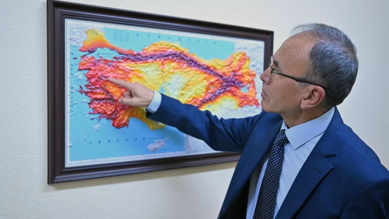 Kritik Sındırgı uyarısı! Üç ayda 15 bin deprem