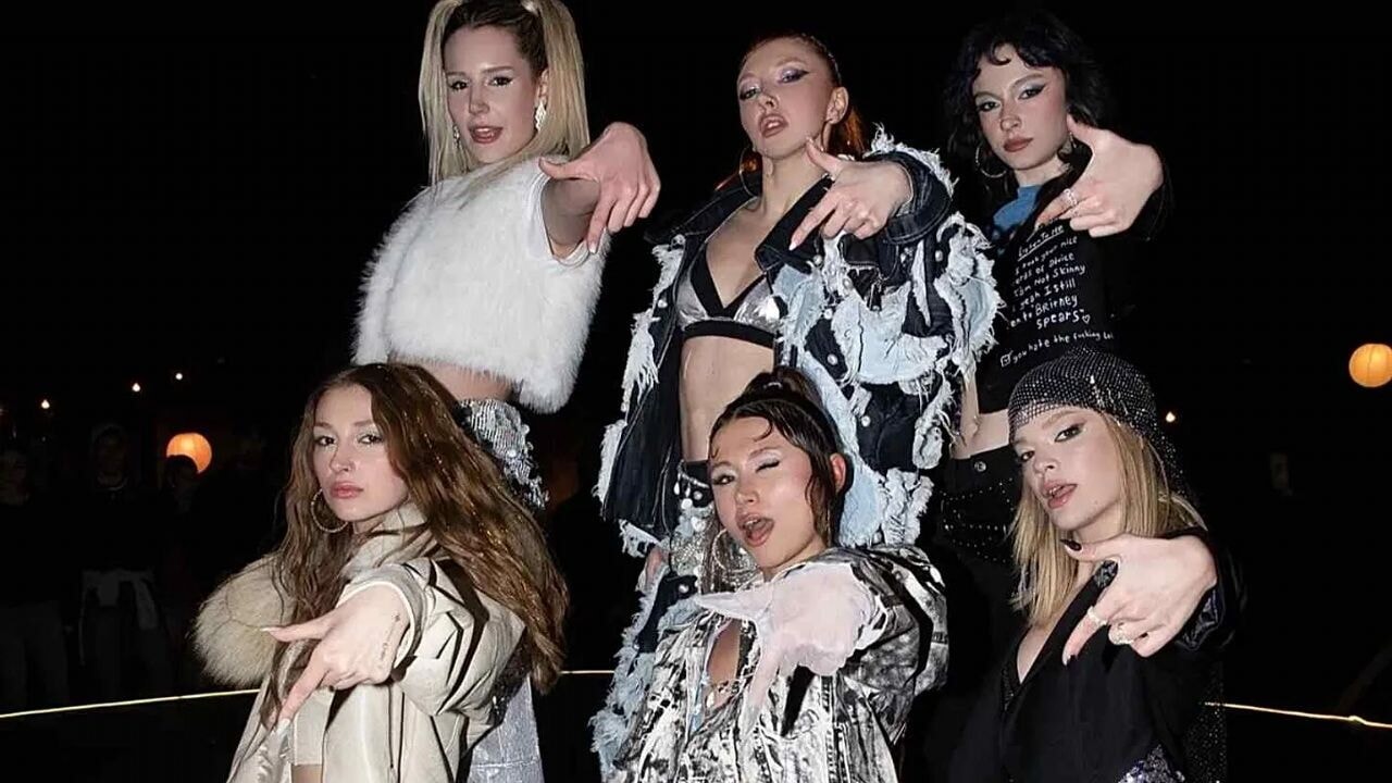 Manifest grubu üyeleri hakkında hapis kararı