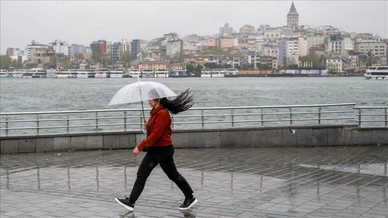 Meteoroloji uyardı: İstanbul'da sağanak yağış