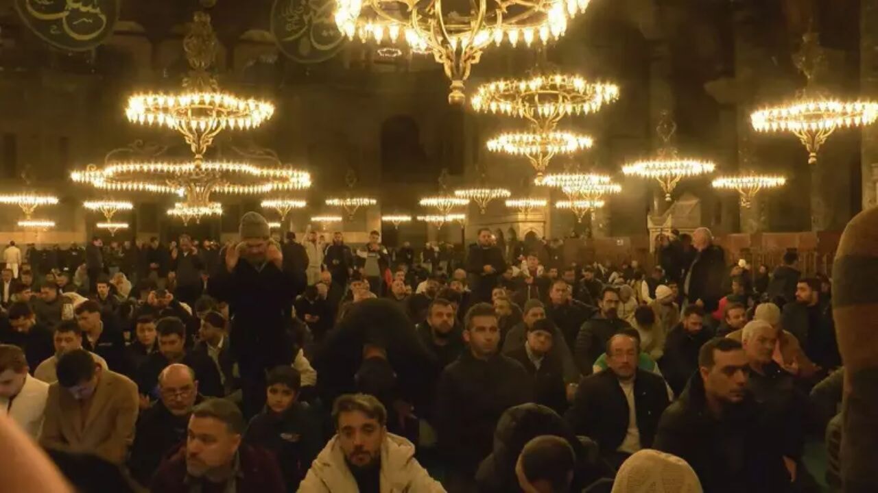 Miraç Kandili'nde camilerde yoğun ilgi