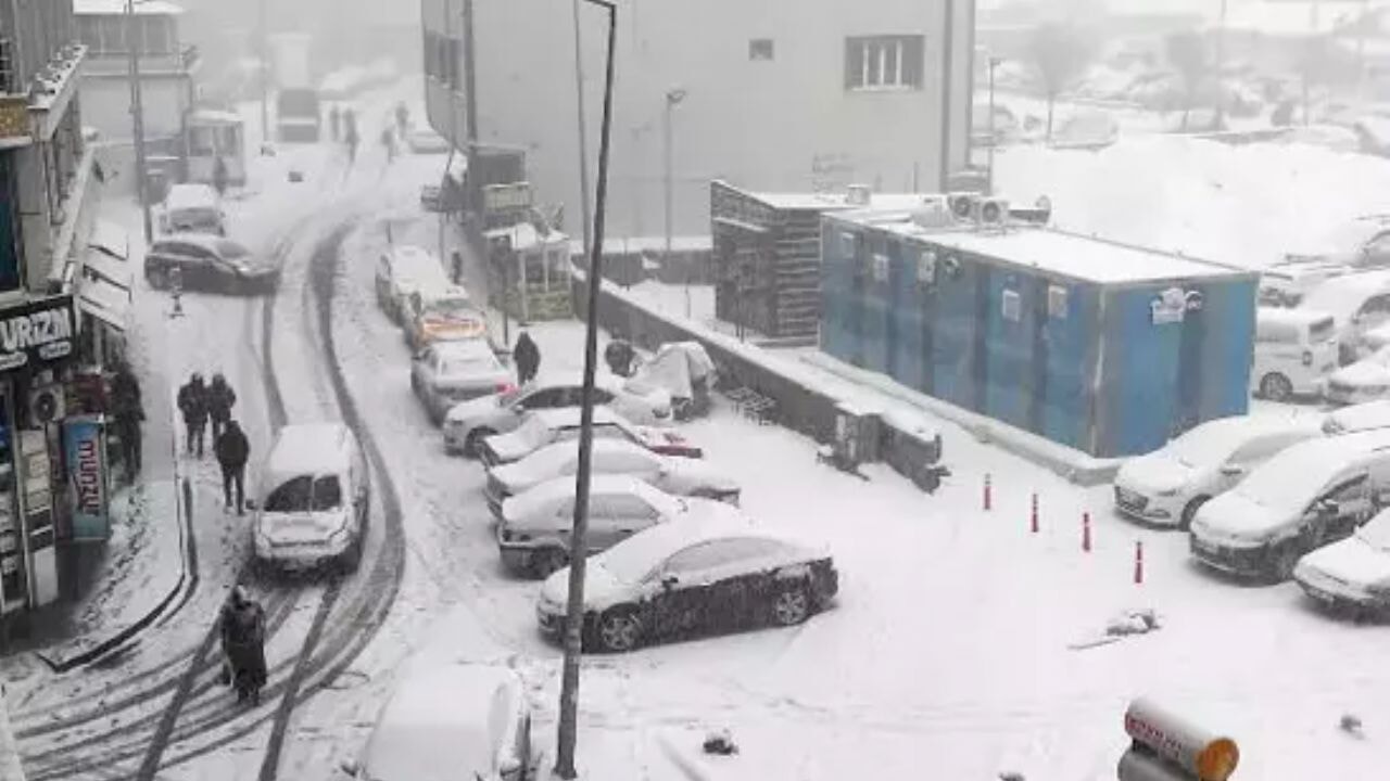 Öğrencilere kar tatili : Hangi illerde okullar tatil?