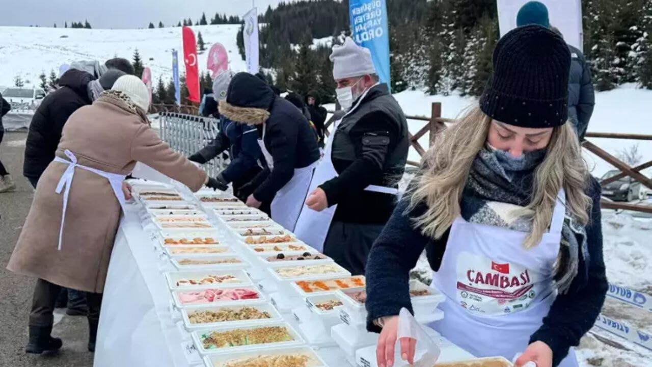 Ordu'da 1301 Çeşit Dondurma ile Guinness Rekoru Kırıldı