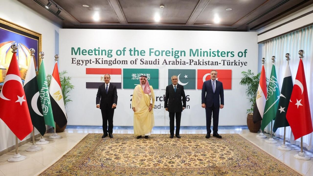 Orta Doğu'da barış için dörtlü zirve