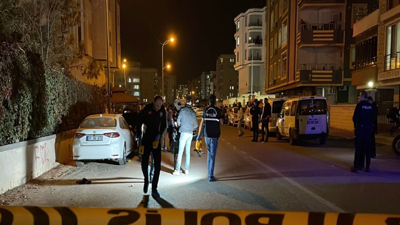 Park yeri bulamadı, sokağı kana buladı: 1 ölü, 6 yaralı