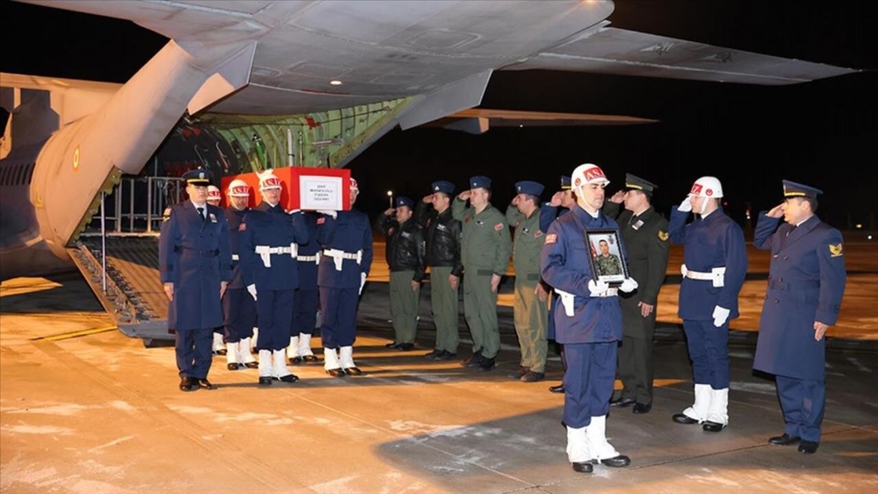 Pençe-Kilit'te acı haber! Şehit asker memleketine uğurlandı