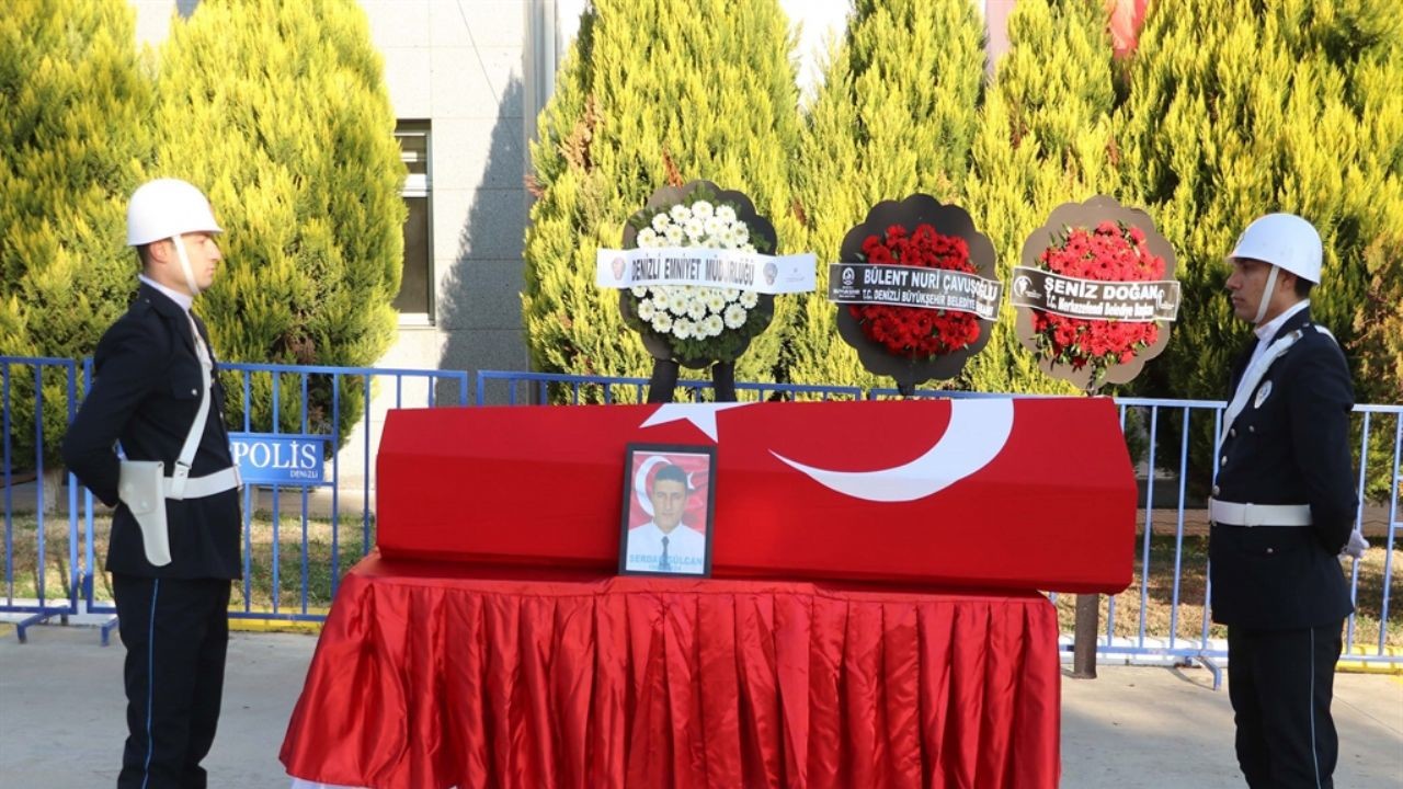 Polis memuru görev başında rahatsızlanıp hayatını kaybetti