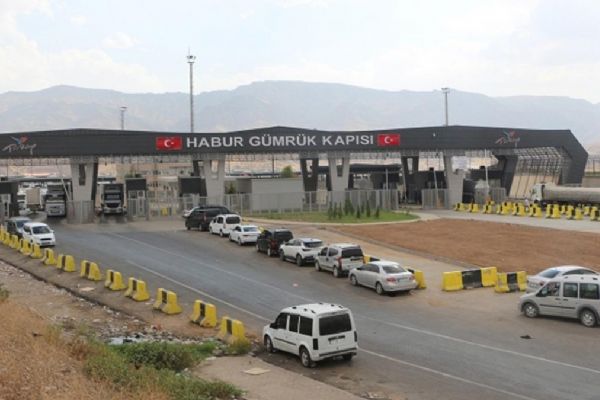 Sabiha Gökçen ve Habur'da operasyon! Yaklaşık 122,2 milyon liralık kaçak telefon ele geçirildi