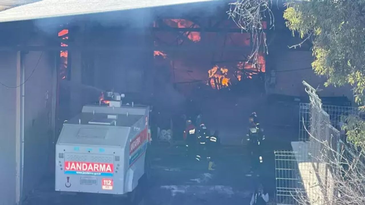 Şanlıurfa tekstil fabrikasında yangın