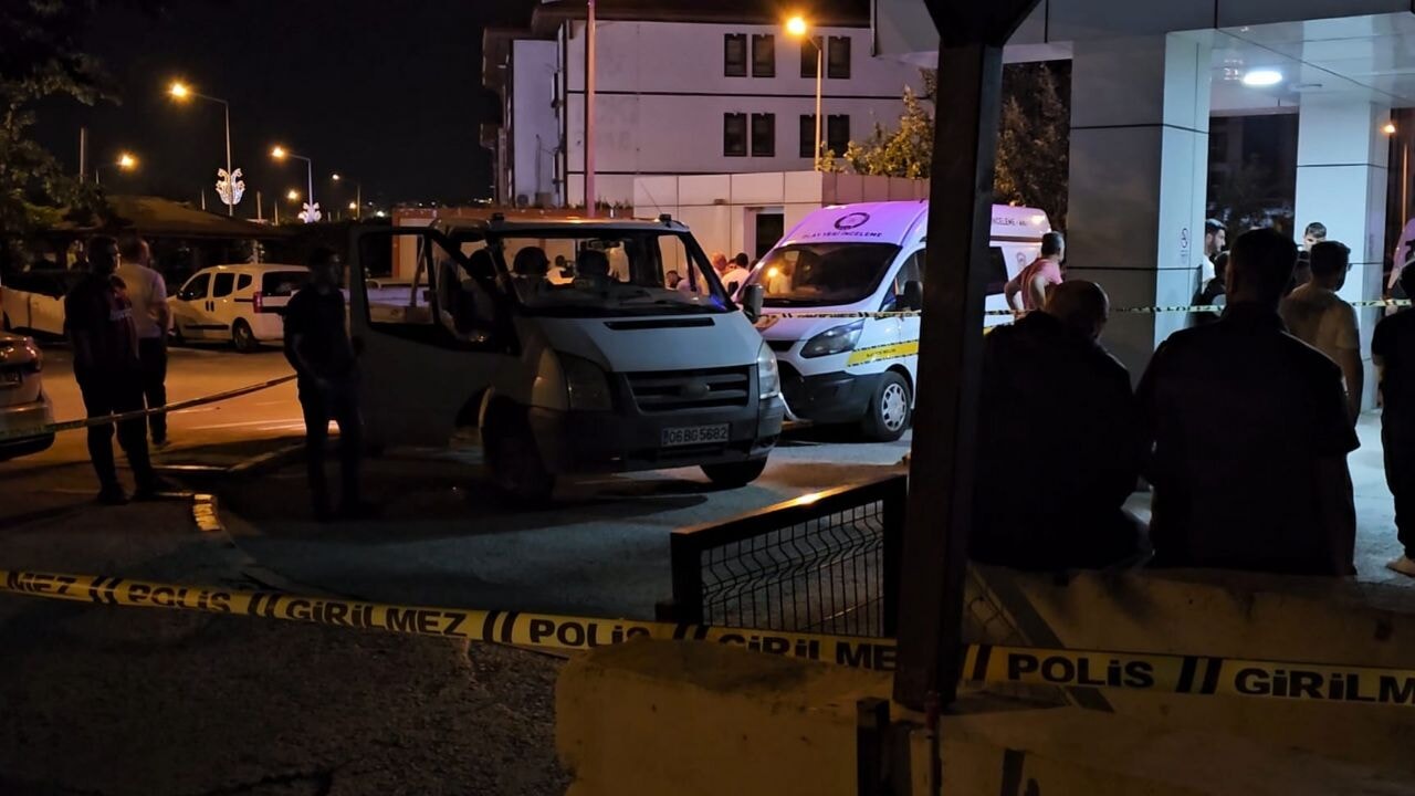Sapanca Devlet Hastanesi önünde korkunç cinayet