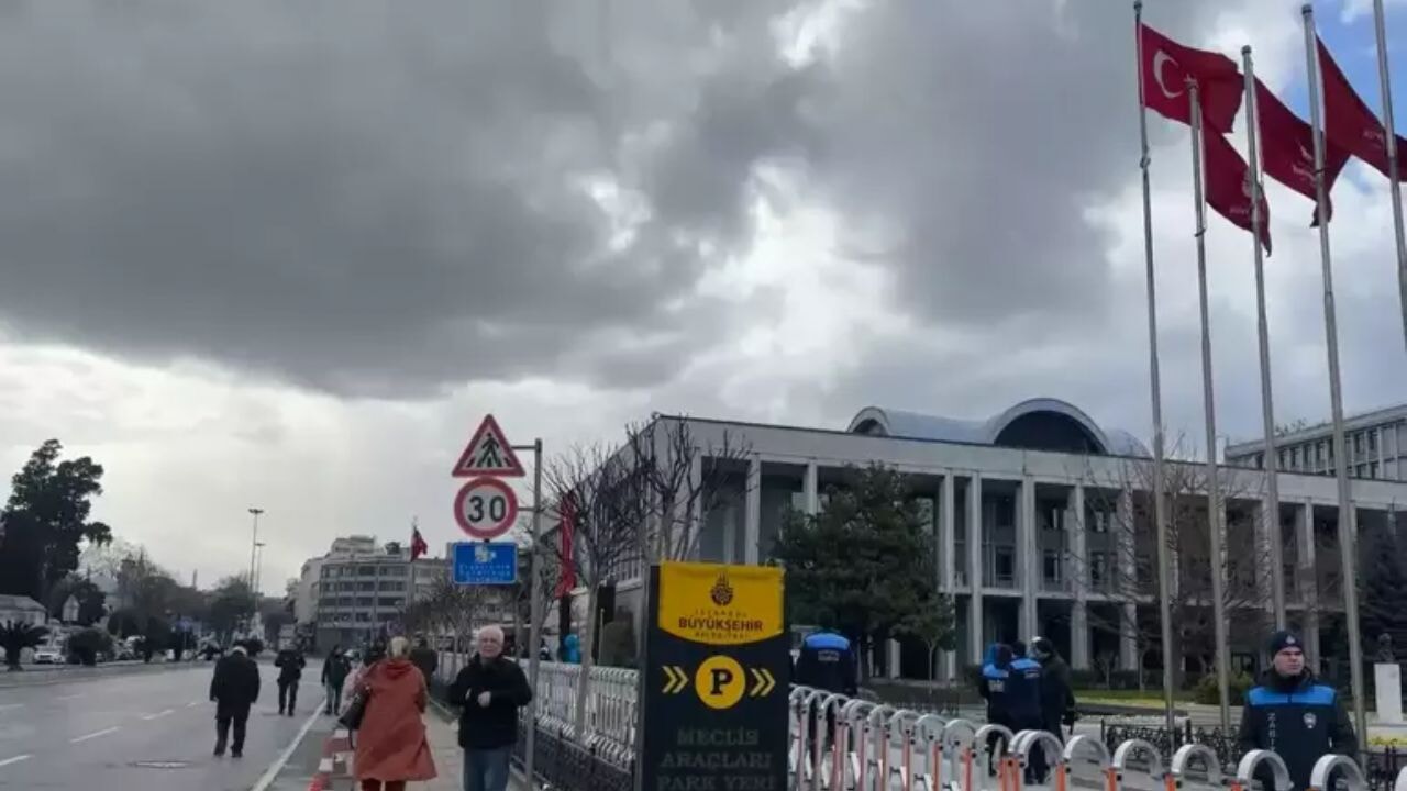Saraçhane'de gerilim tırmanıyor! Polis güvenlik önlemlerini artırdı