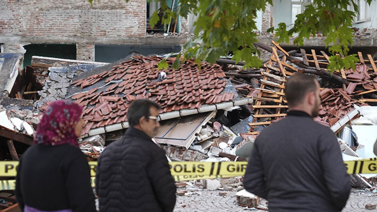 Sındırgı'da yeni tehlike!.. Büyük bir deprem daha bekleniyor