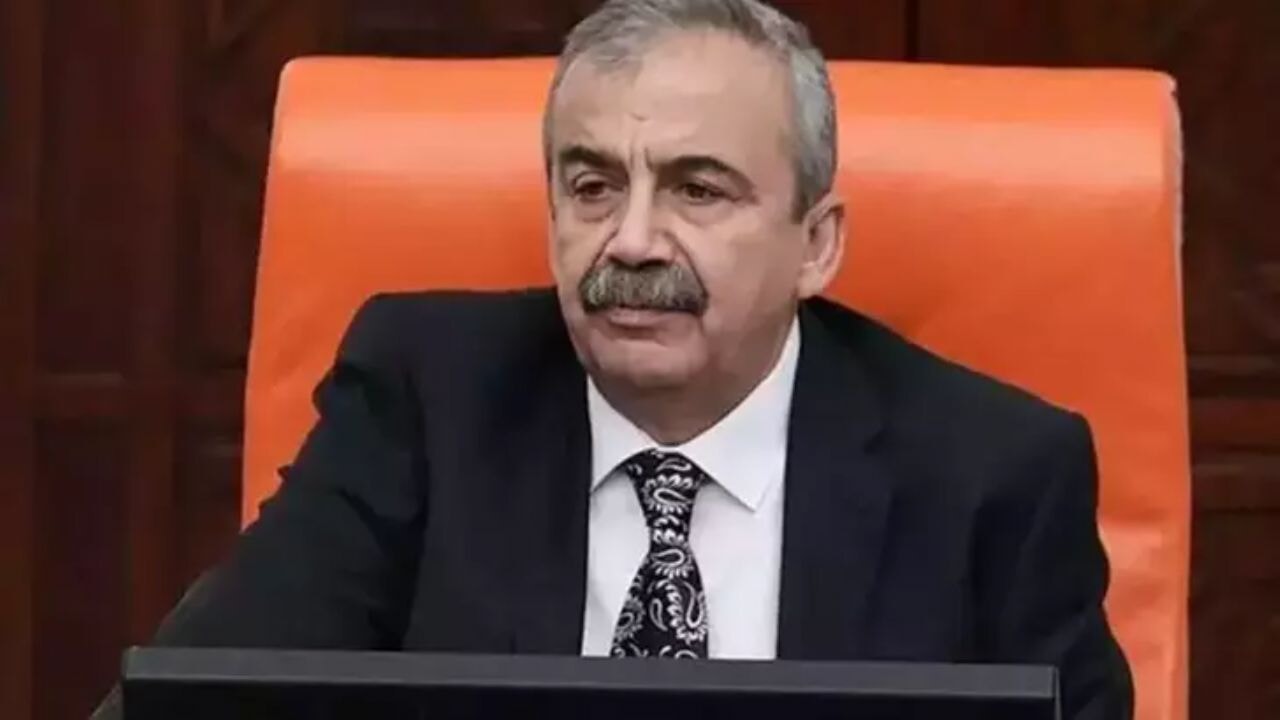 Sırrı Süreyya Önder'in ismi Diyarbakır sokaklarında yaşayacak