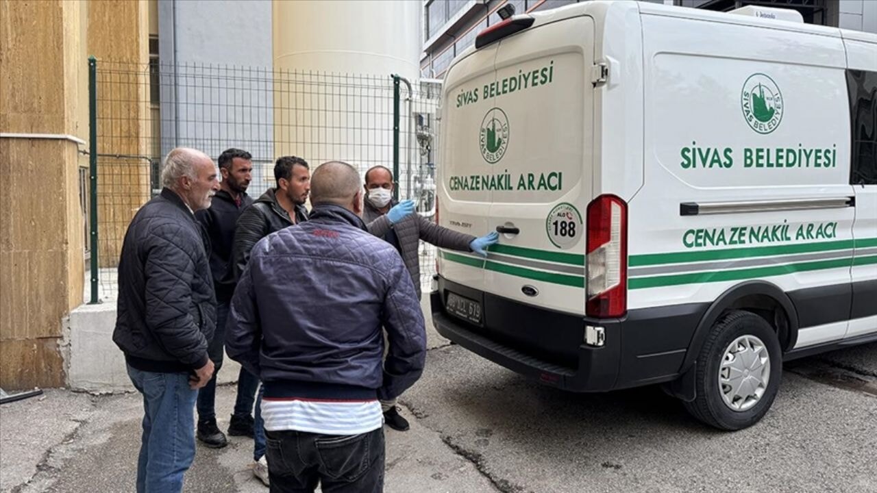 Sivas'ta kırsal bölgede KKKA paniği! Kene ısırması ölümle sonuçlandı