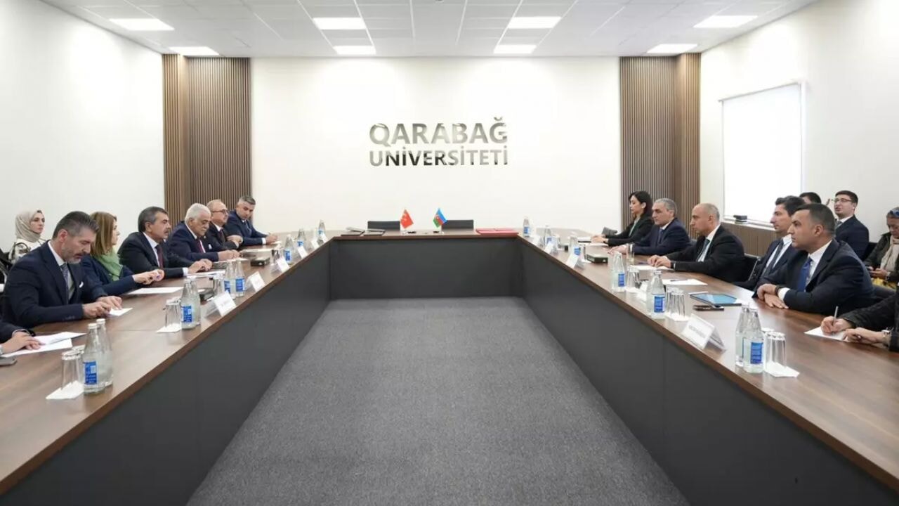 Türkiye'nin eğitim tecrübeleri Azerbaycan'da gençlerle buluşacak