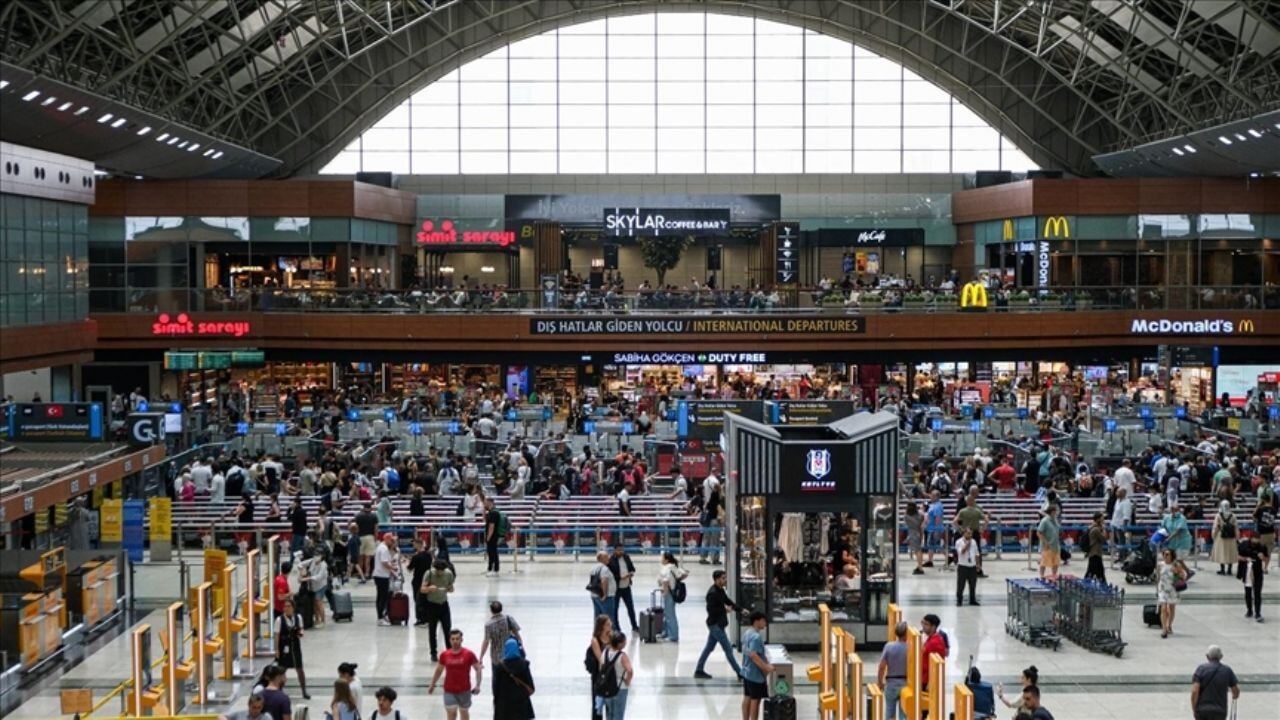 Uçuşlara kar engeli! Seferlerin yüzde 10'u iptal edilecek