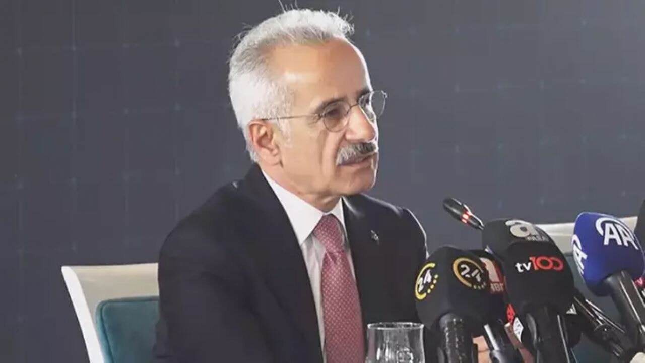 Ulaştırma Bakanı'ndan İran ve Irak'taki uçaklarla ilgili kritik açıklama