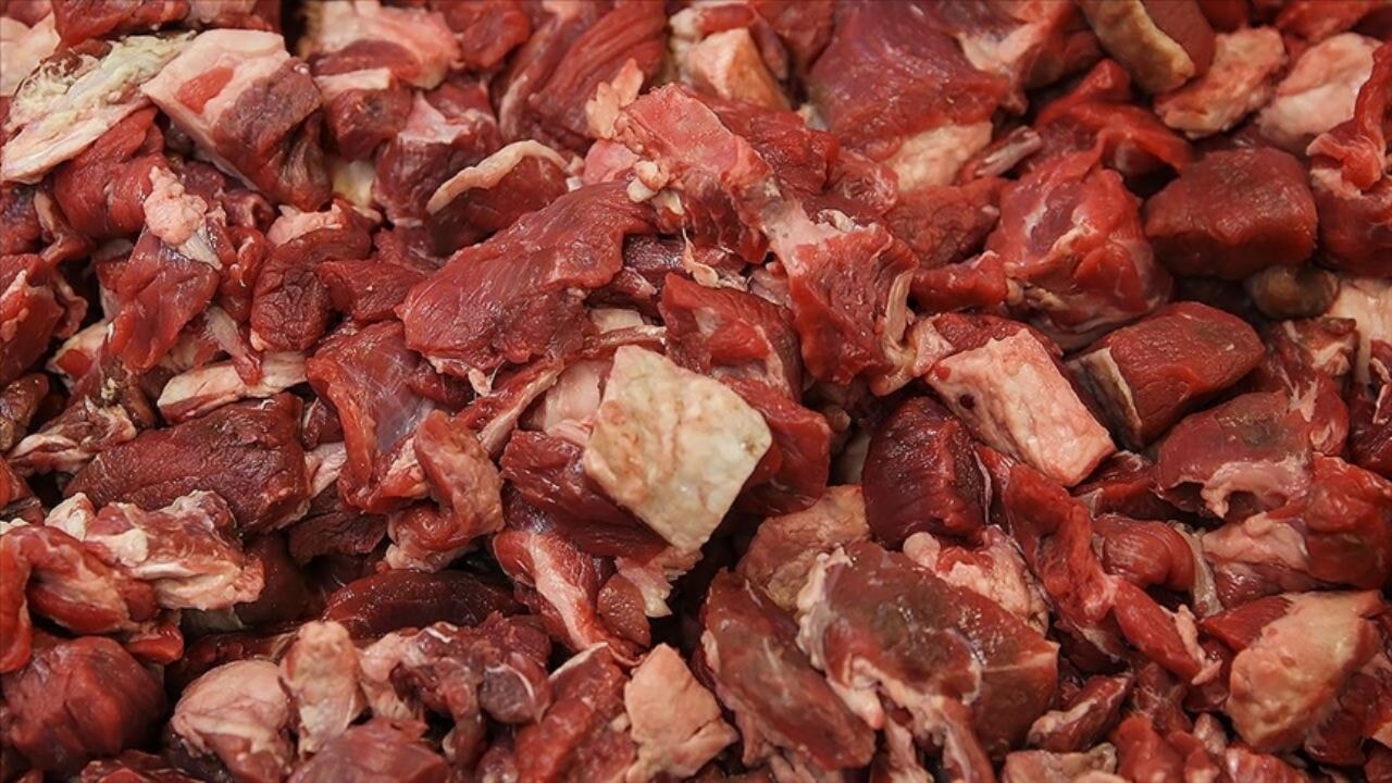 Vatandaşa eşek eti yedirdiler, boyalı çay içirdiler