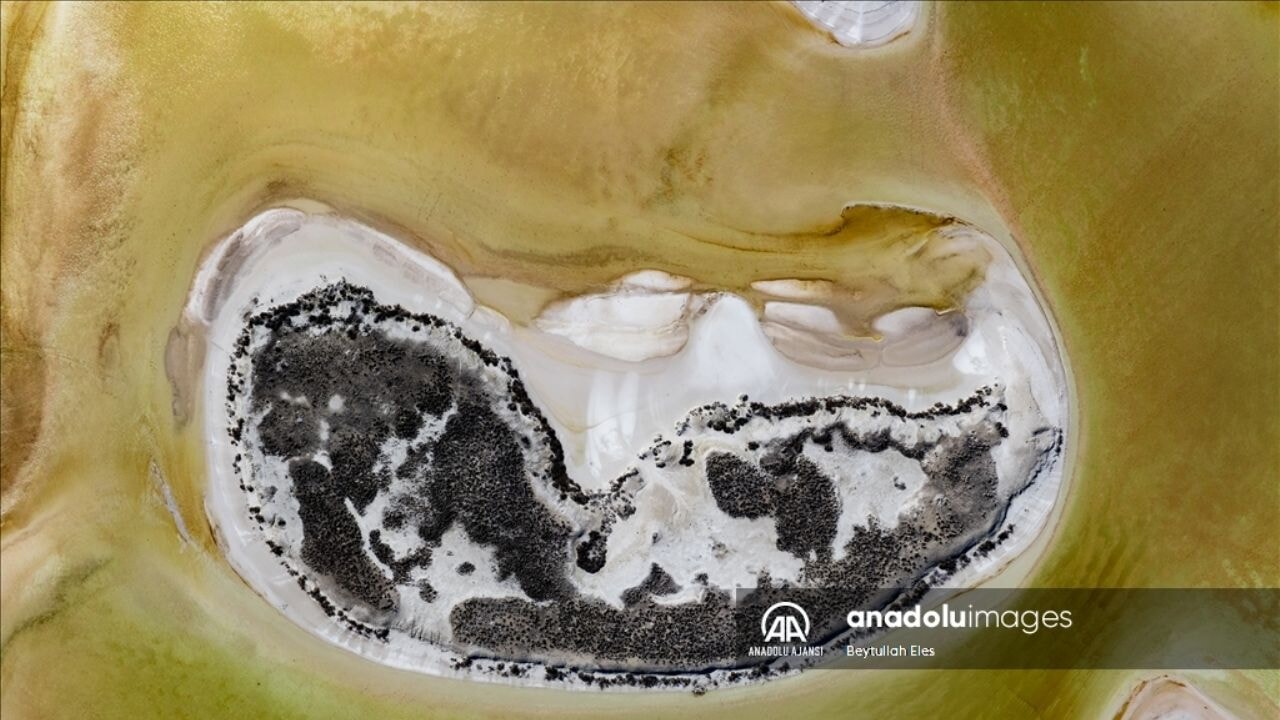 Yağışlar azaldı, Tuz Gölü kuruma tehlikesiyle karşı karşıya