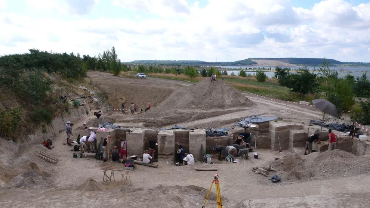 125 bin yıllık 'yağ fabrikası' bulundu