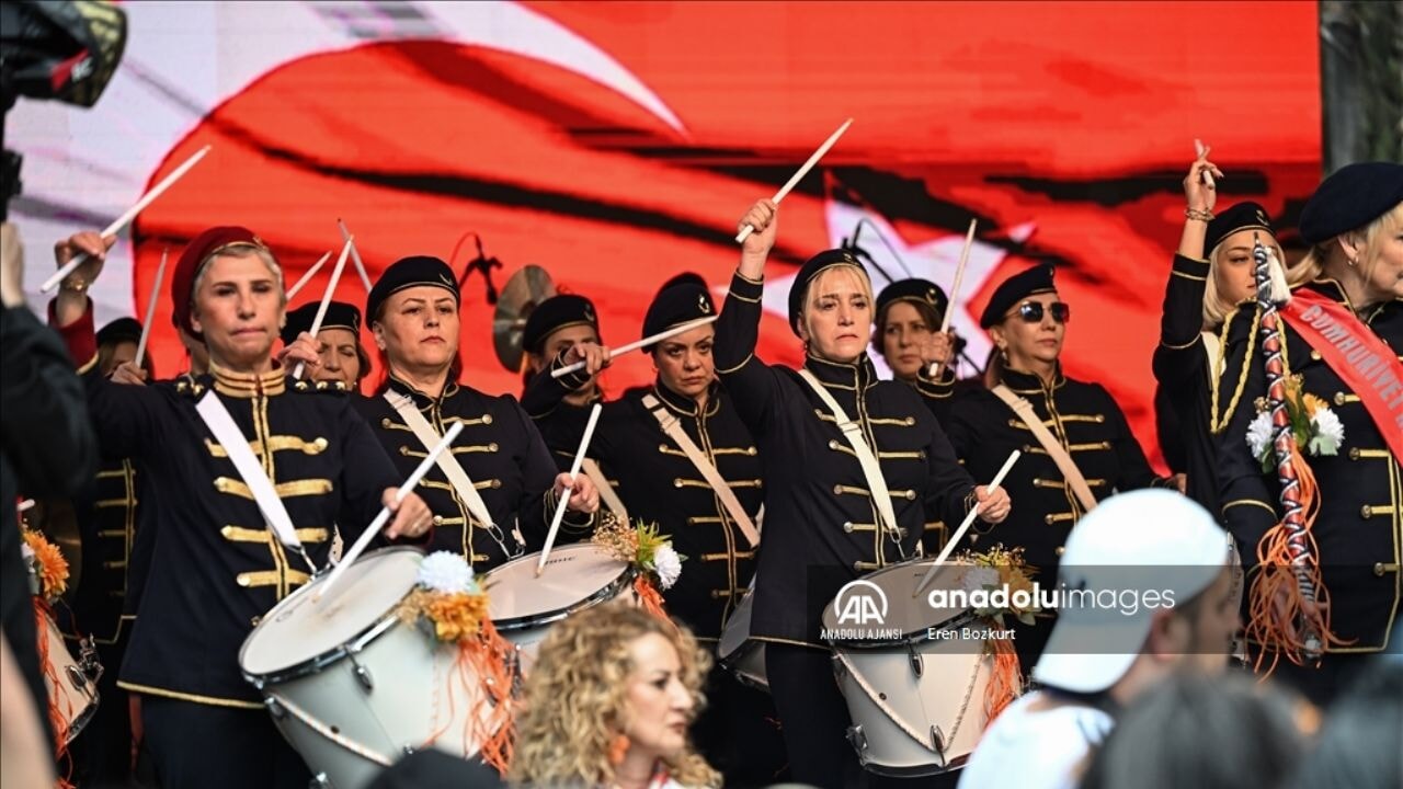 Adana'da renkli anlar! Portakal Çiçeği Karnavalı 13. kez başladı