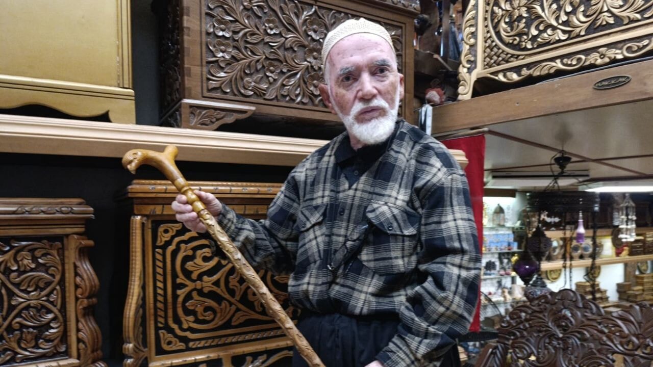 Geleneksel oymacı ustası Durdi! Cumhurbaşkanı dâhil birçok isme özel çalışma yaptı