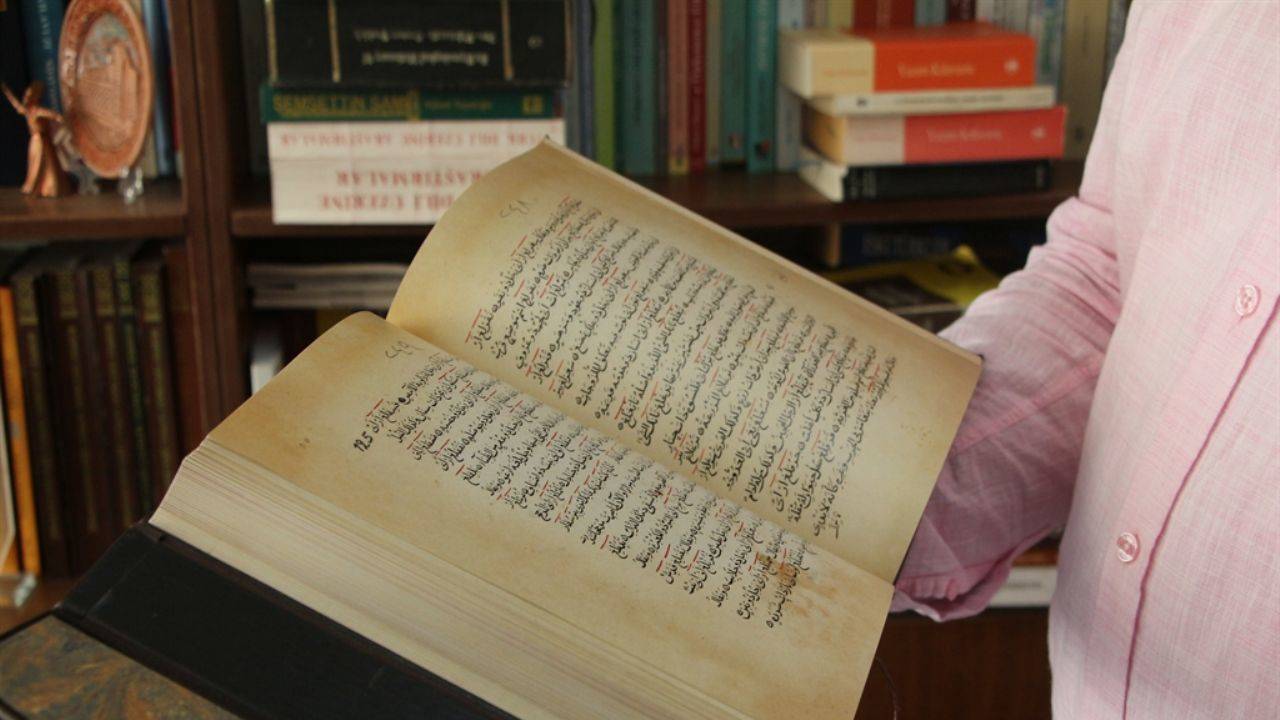 Profesörden 1200 yılı kapsayan Türk atasözleri sözlüğü