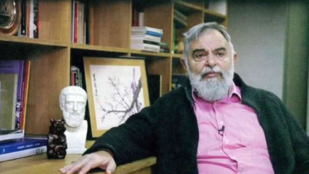 Tarihçi Mete Tunçay hayatını kaybetti