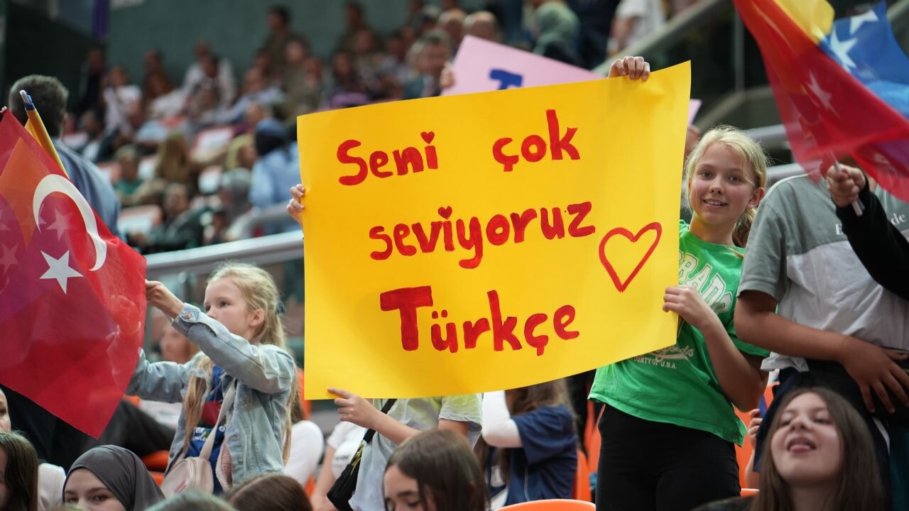 Yunus Emre Enstitüsünden Bosna Hersek'te Türkçe Şöleni!