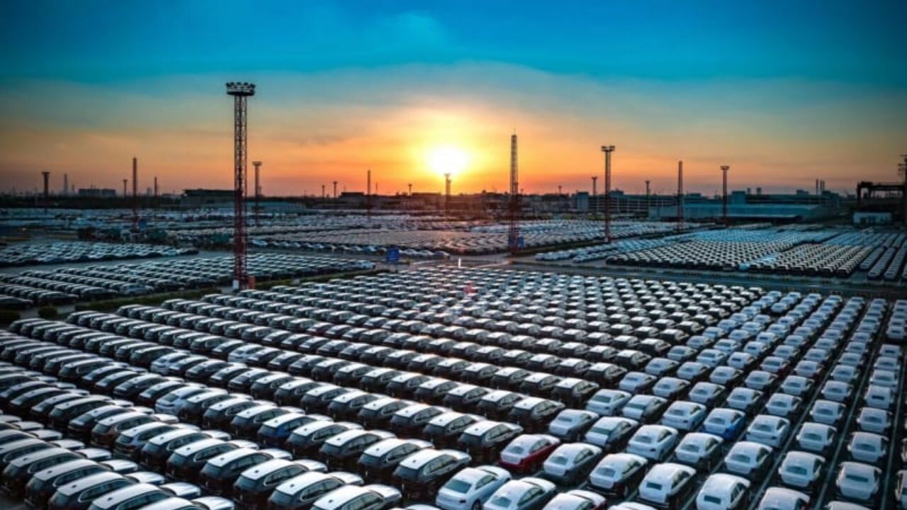 Bu arabalar yarı fiyatına satılacak