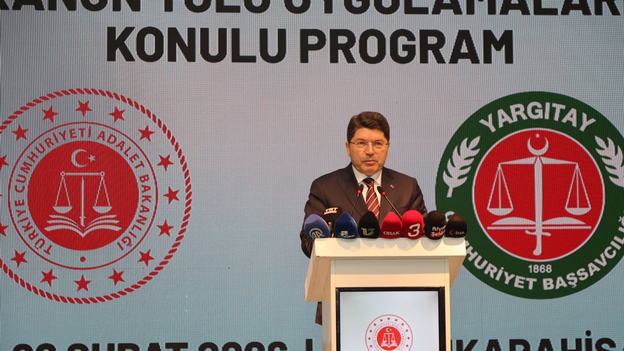 Adalet Bakanı Tunç: '14 milyon 41 bin 279 dosyada karar verildi'
