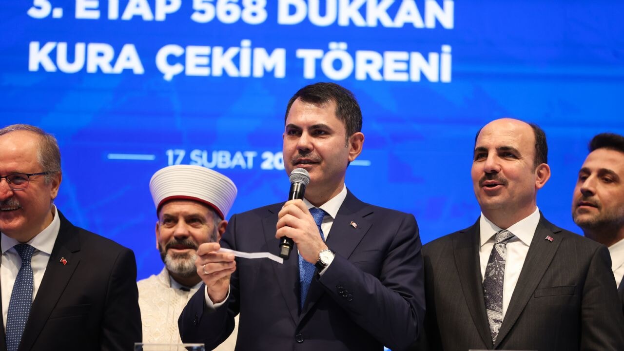 Bakan Kurum: 'Asrın dayanışmasını sözde değil sahada gösterdik'