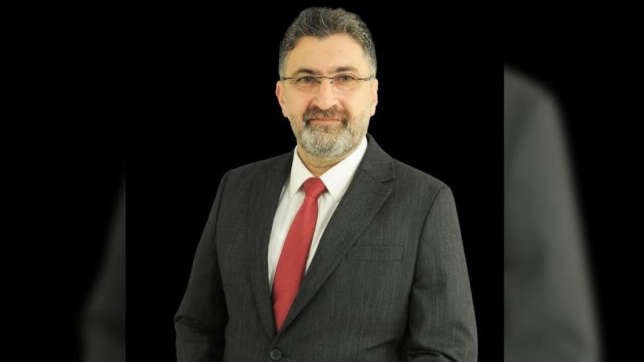 CHP'den bir belediye başkanı daha istifa etti