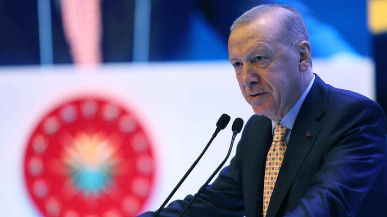 Cumhurbaşkanı Erdoğan: 'Gençler ülkemizin istikbalidir, gözlerindeki ışığı gördükçe kararlılığımız tazeleniyor'