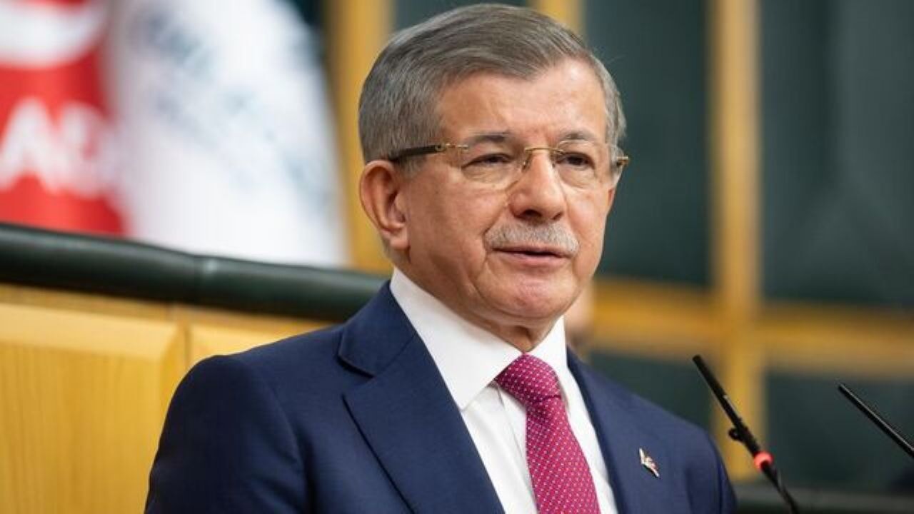 Davutoğlu: 'Küçük menfaatler için bizi yalnız bırakanlar utansın'