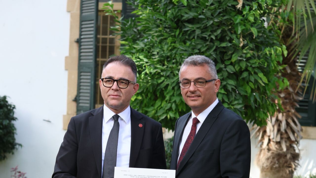 KKTC Cumhurbaşkanı Erhürman, mazbatasını alarak göreve başladı