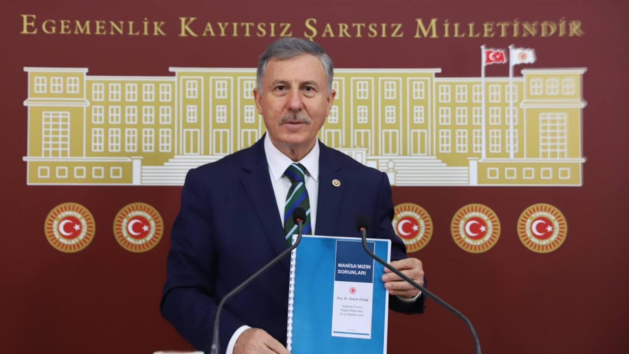 Selçuk Özdağ: 'Manisa'nın sorunları çözüm seferberliğine dönüştürülmeli'