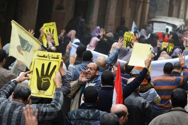 Mısır'da darbe karşıtlarına müdahale