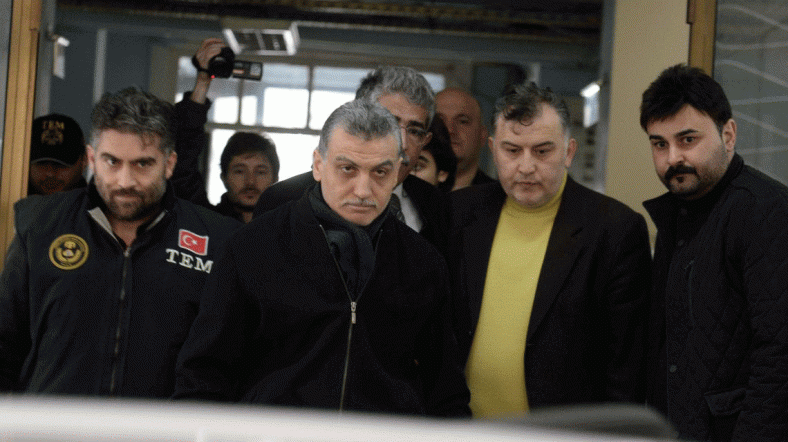 Hakimler tahliye kararlarını geri çekti