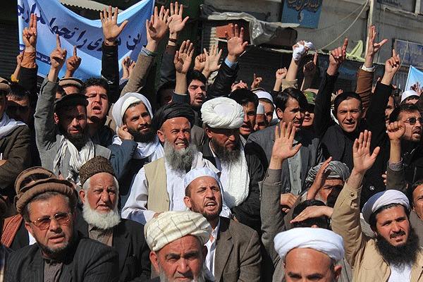 Afganistan'dan ' İran'a ölüm ' sesleri