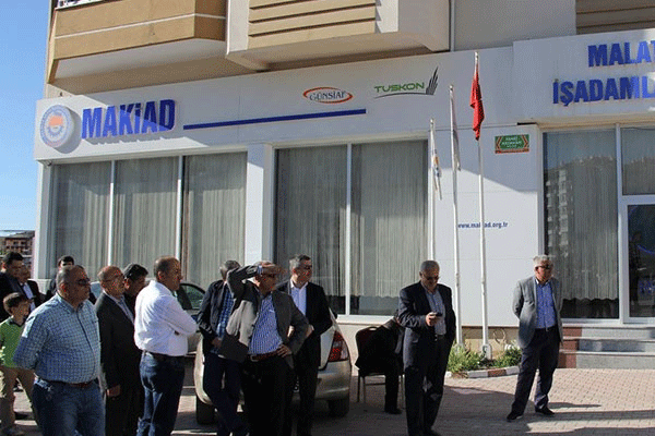 İş adamları derneğinde arama