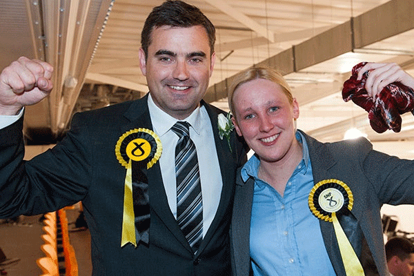 20 yaşında parlamentoya girdi