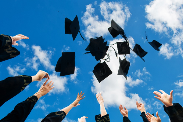 Öğrencilere AB Bakanlığından destek