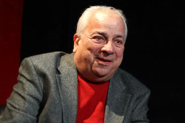 Zeki Alasya hayatını kaybetti