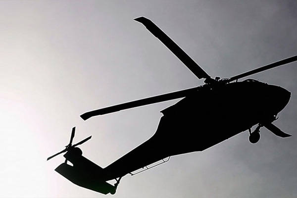 Helikopter düştü, büyükelçiler öldü