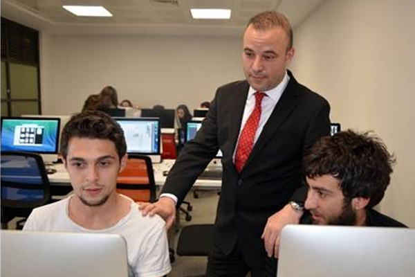 'YÖK, Erdoğan'ın 2023 hedeflerine engel'