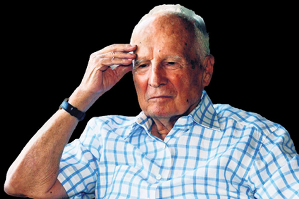 Evren'in sağlık durumu kritik