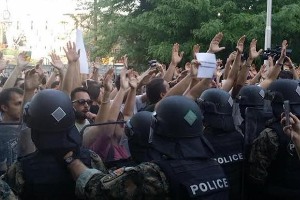 Makedonya'da tehlikeli gerginlik