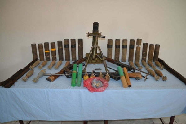 Mağaradan cephane çıktı