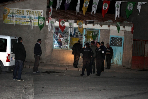 HDP seçim bürosuna saldırı